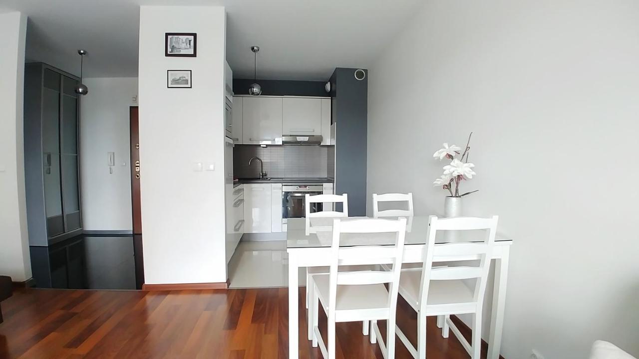 Apartament Bello - Free Parking Apartment กดัญสก์ ภายนอก รูปภาพ